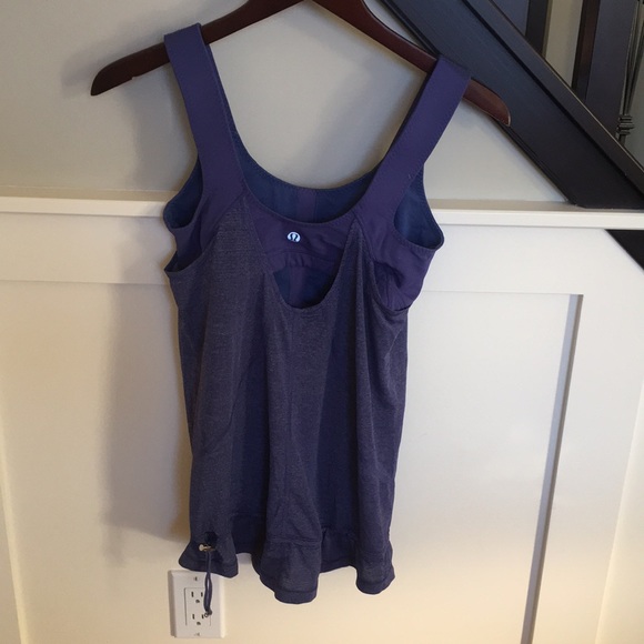 Lululemon workout top - Picture 2 of 3